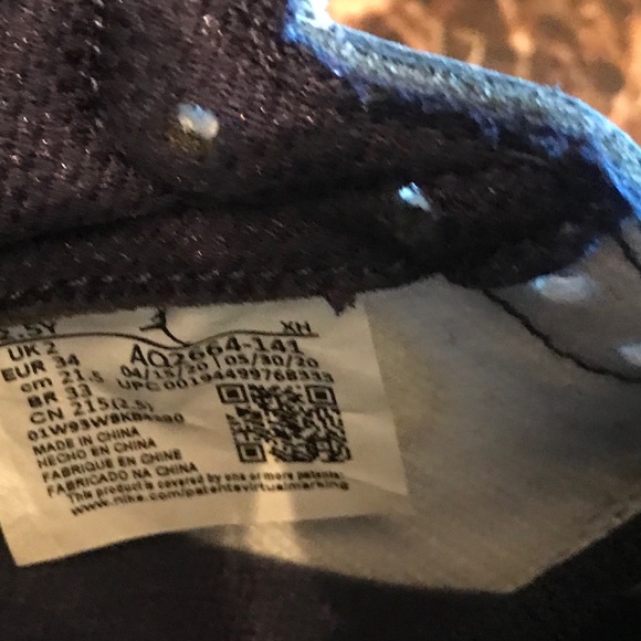 The Air Jordan 1 co.jp “Midnight Navy” Sz. 2.5Y - Picture 2 of 8